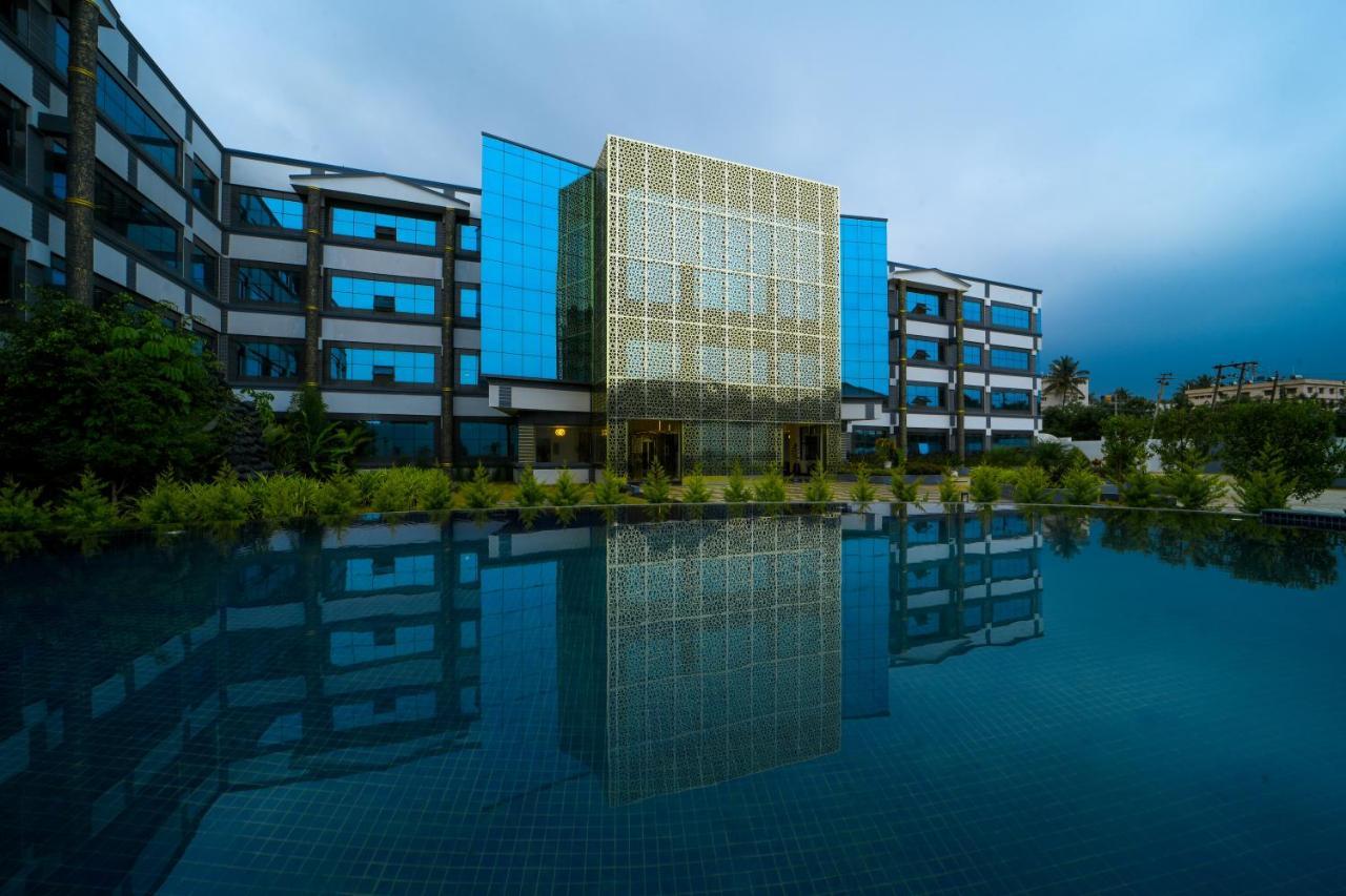 Hotel Cn Windsor Chikmagaluru Екстериор снимка
