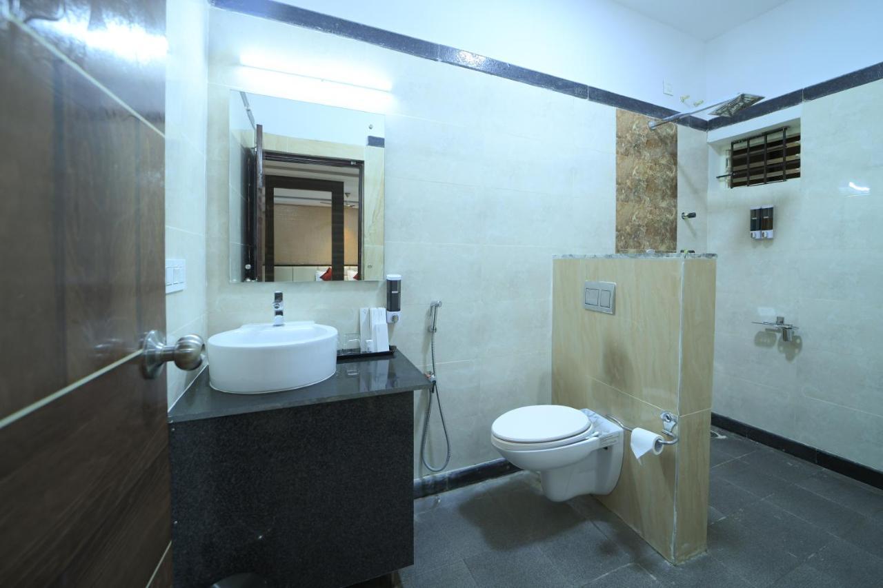 Hotel Cn Windsor Chikmagaluru Екстериор снимка